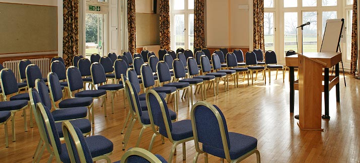 Choosing The Right Seating Arrangement For Your Event