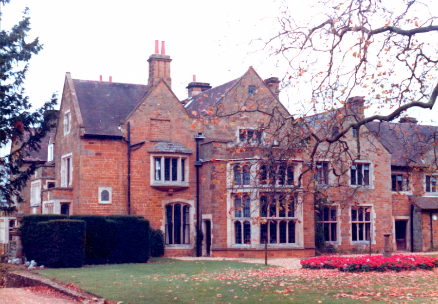 Highgate House exterior in the 70s with no conservatory.