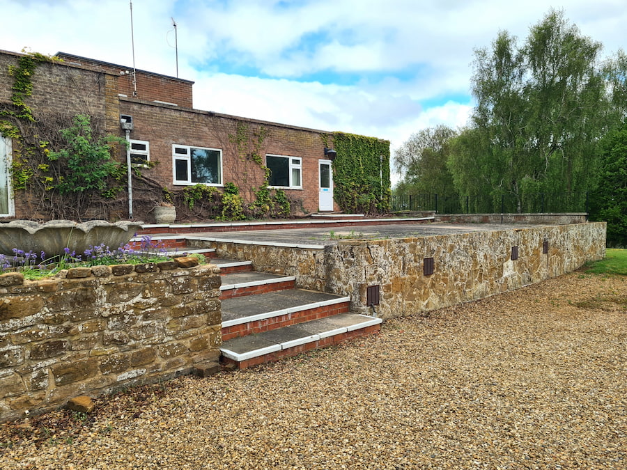 The Floyd block exterior today.